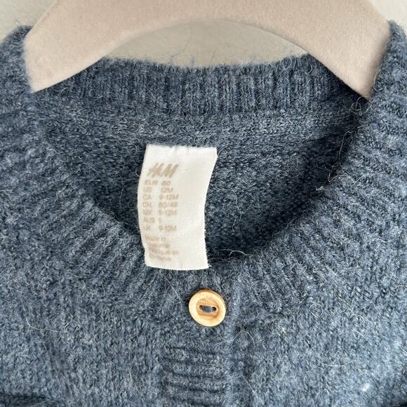 H&M Flounce Trim Ruffle Collar Sweater Cardigan in Size 9-12 Months Dusty Blue - Picture 3 of 3